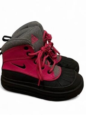Nike girls Woodside 2 High ACG Pink Foil boot shoes